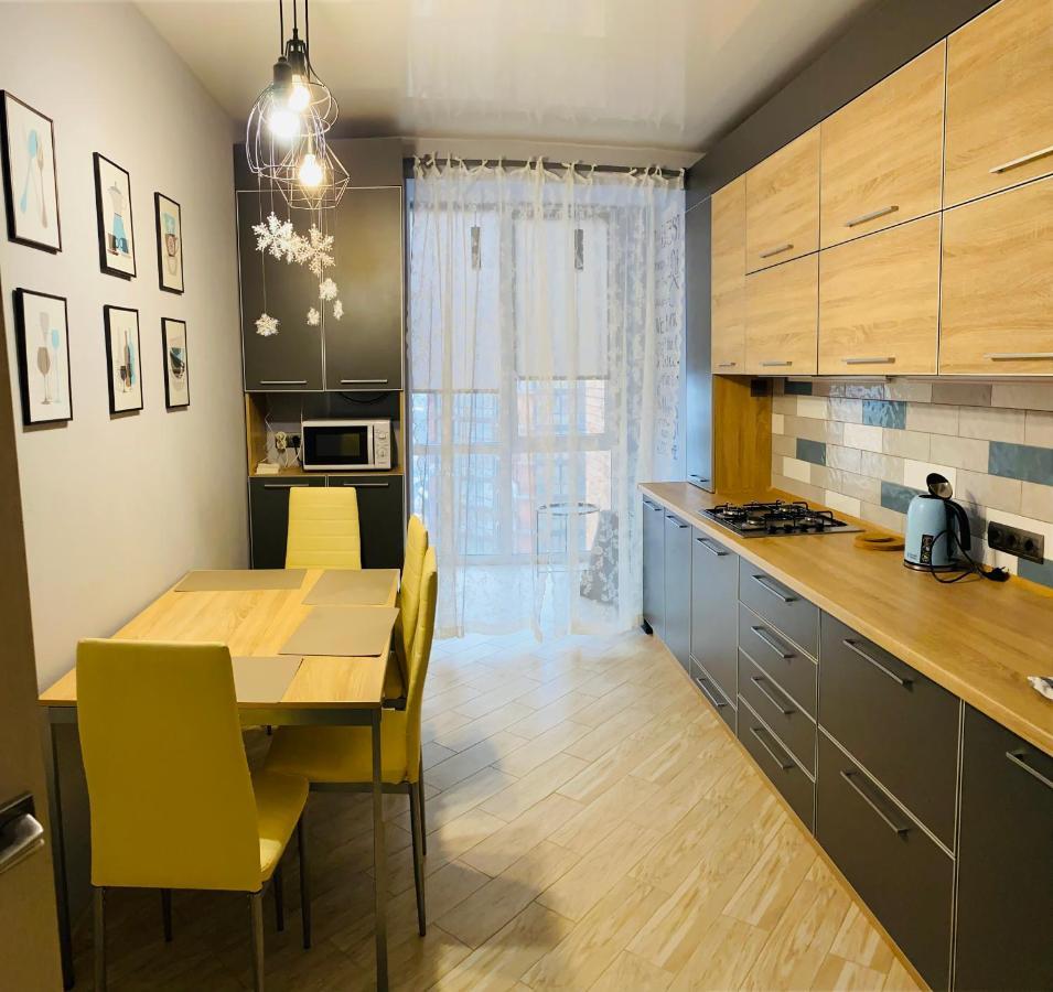 Яровиця 13 Lutsk Bagian luar foto